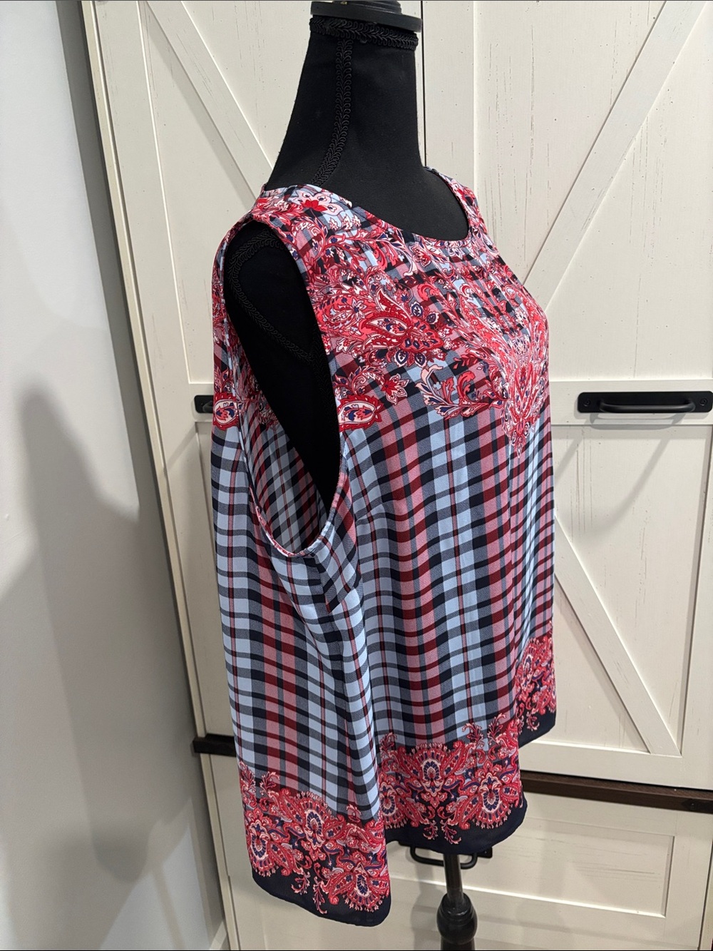 Talbots πΊπΈ Red white and blue Plaid Sleeveless Tank Top - Picture 2 of 9